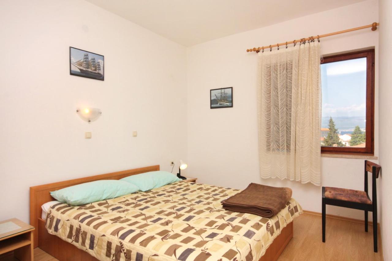 Double Room Vrbnik 5301B Bagian luar foto