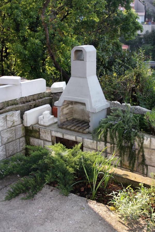 Double Room Vrbnik 5301B Bagian luar foto